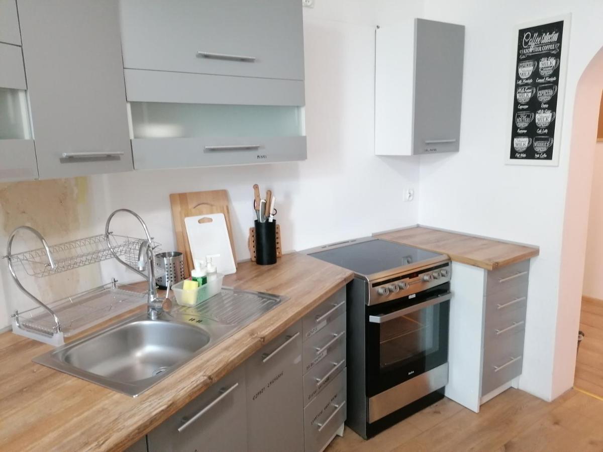 Hostel Tulip - Pokoj Jednoosobowy Nr 1 Ze Wspolna Lazienka I Kuchnia Щецин Экстерьер фото