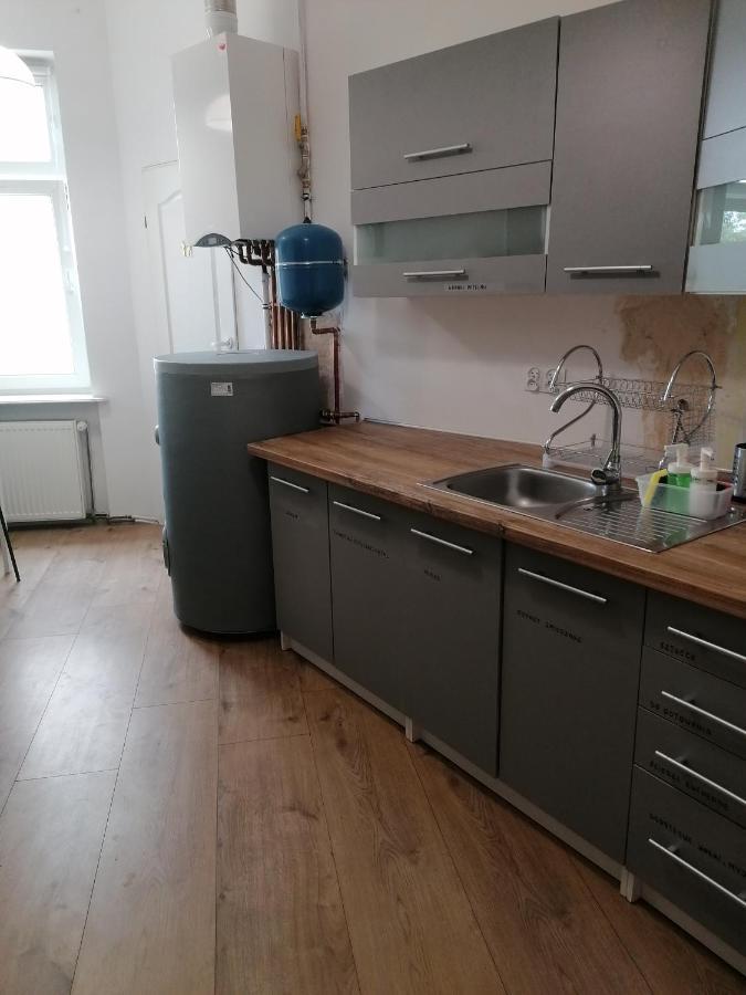Hostel Tulip - Pokoj Jednoosobowy Nr 1 Ze Wspolna Lazienka I Kuchnia Щецин Экстерьер фото