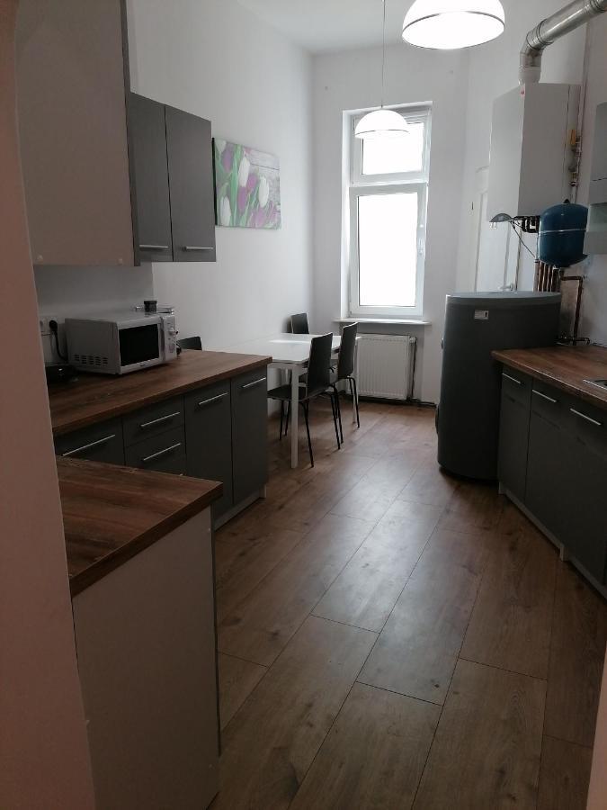 Hostel Tulip - Pokoj Jednoosobowy Nr 1 Ze Wspolna Lazienka I Kuchnia Щецин Экстерьер фото