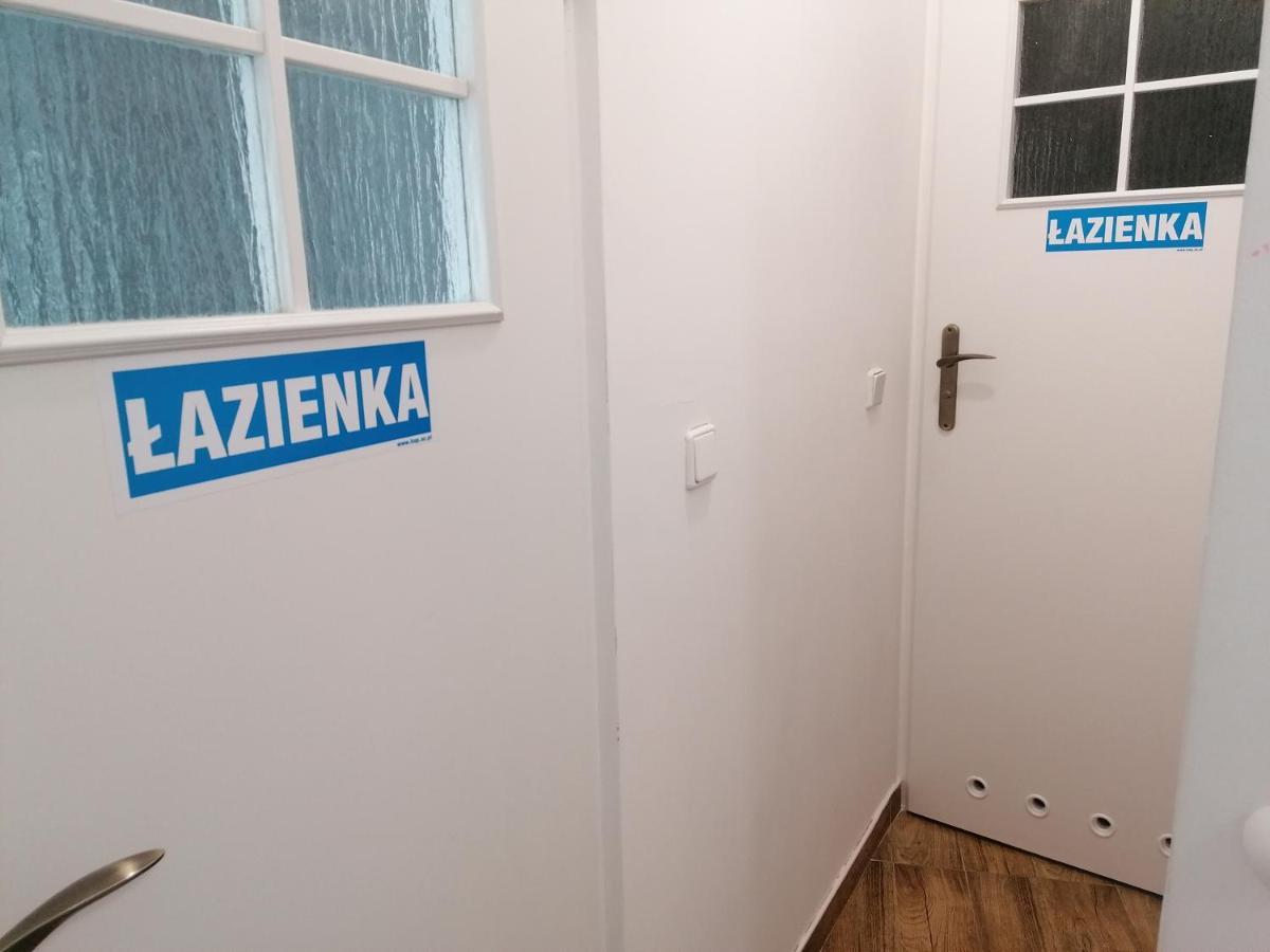 Hostel Tulip - Pokoj Jednoosobowy Nr 1 Ze Wspolna Lazienka I Kuchnia Щецин Экстерьер фото
